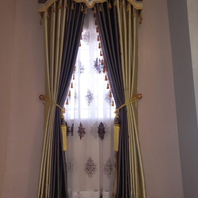 Standard Curtain