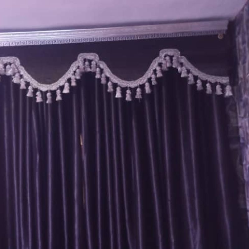 Standard Curtain