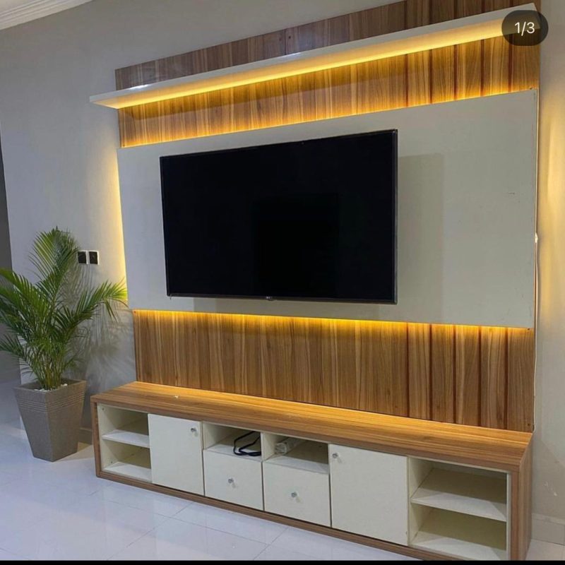 Wall Unit/Tv Console