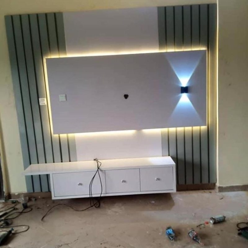 Wall Unit/Tv Console