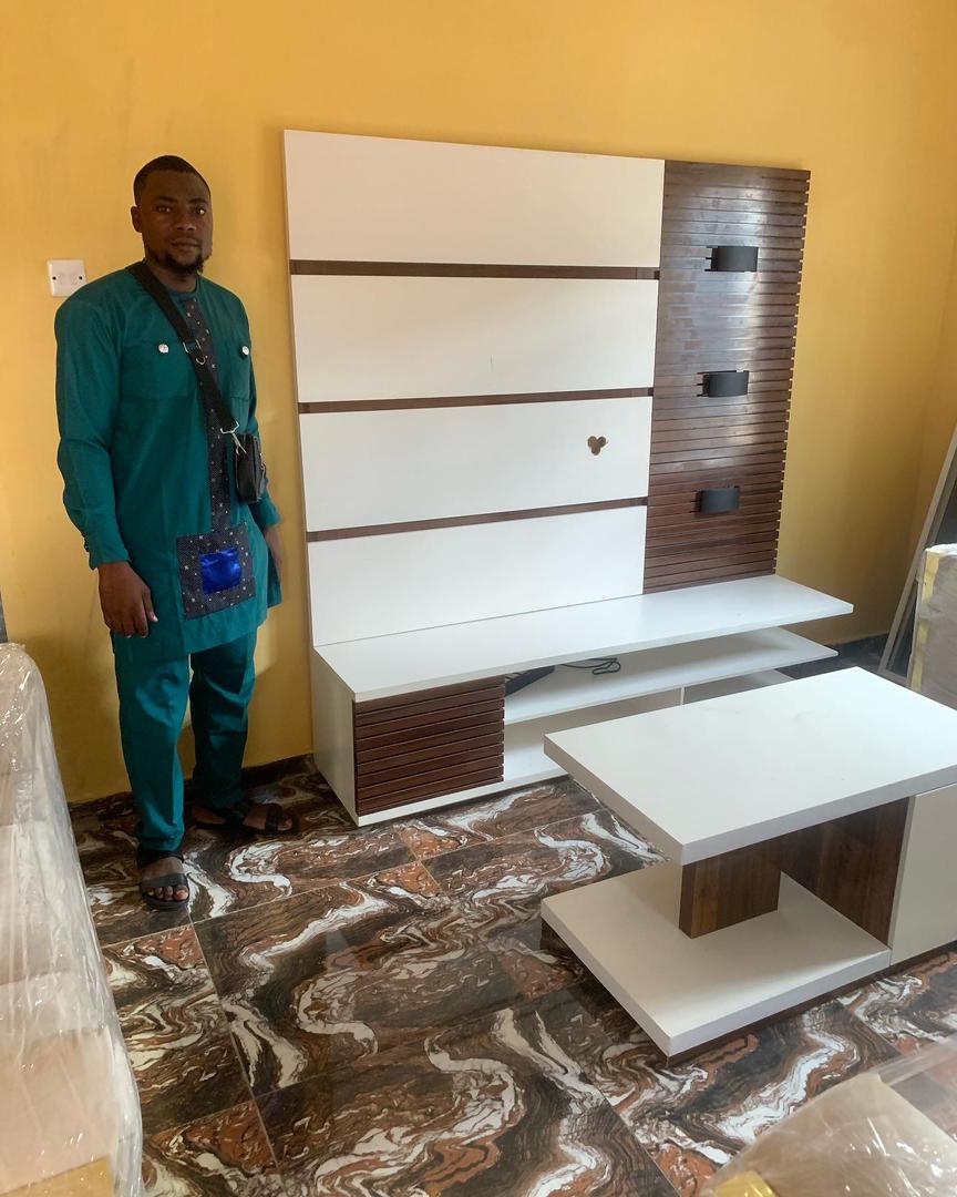Wall Unit/Tv Console