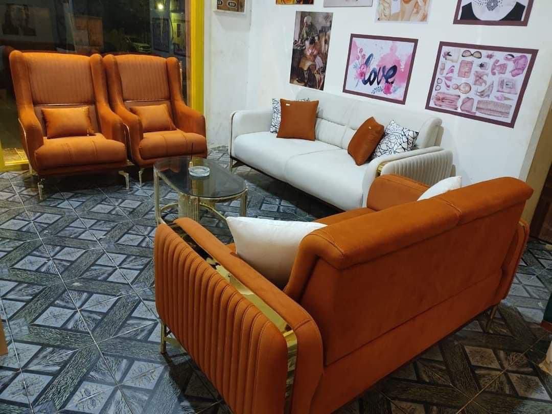 3-2-1-1 White And Orange With Center Table