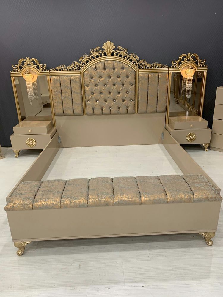 Royalty gold