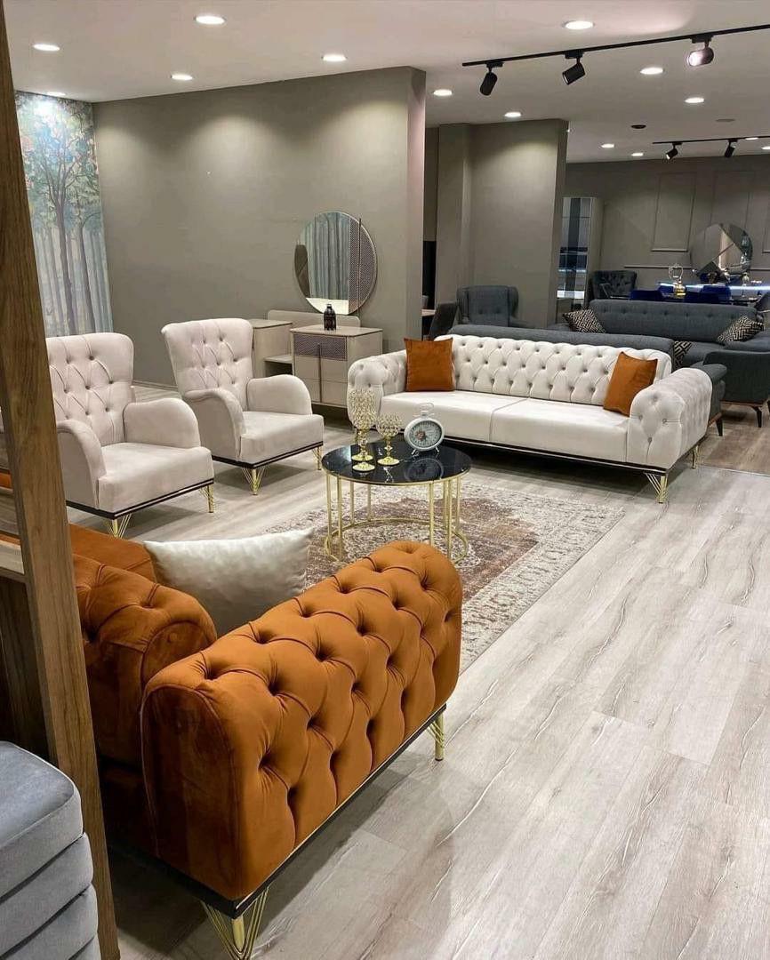 Tufted Off White And Orange 3-2-1-1