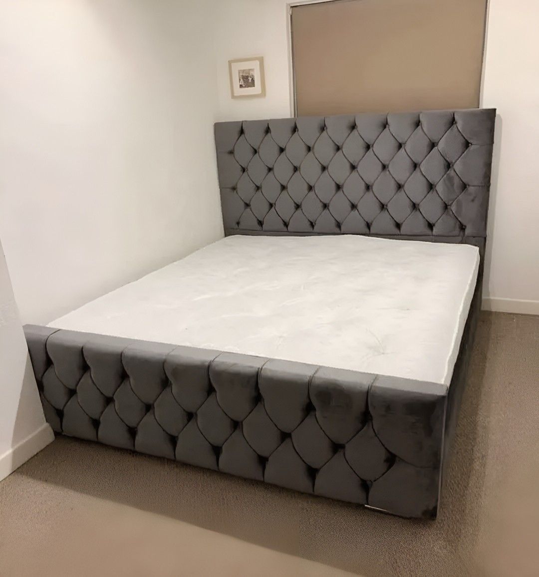 Tufted headboarddownboard