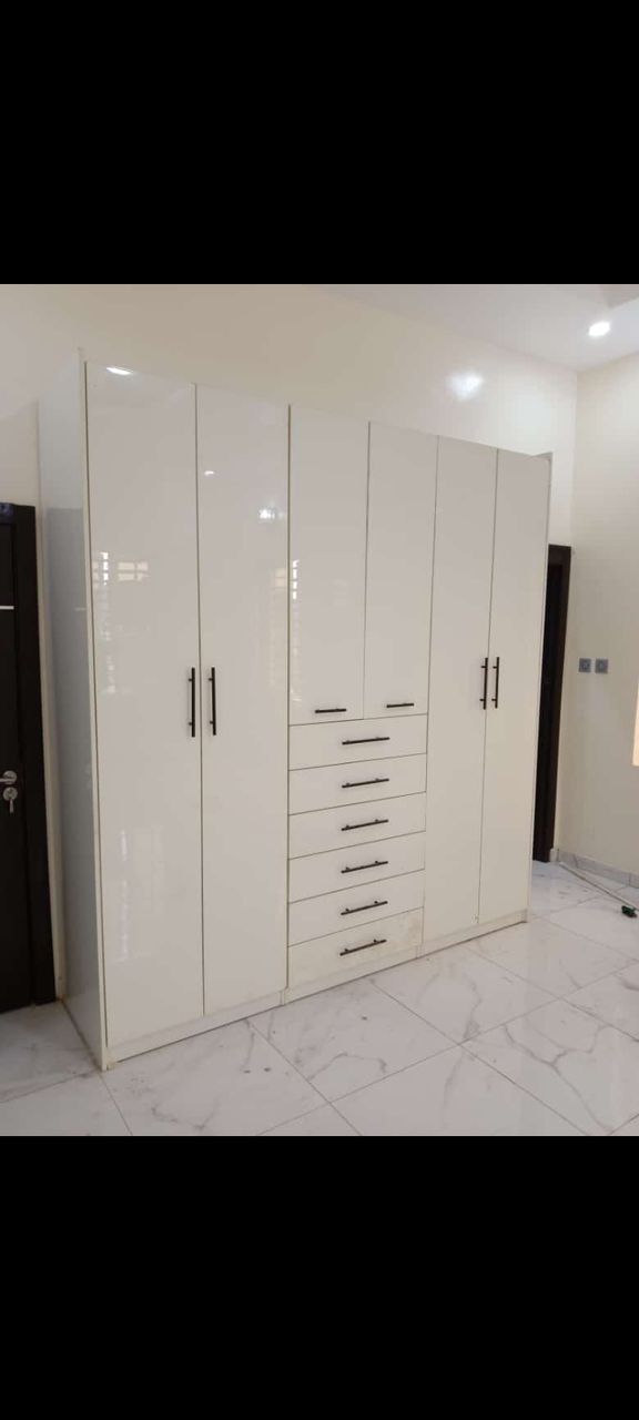 All white glossy door 105 8 by 8ft