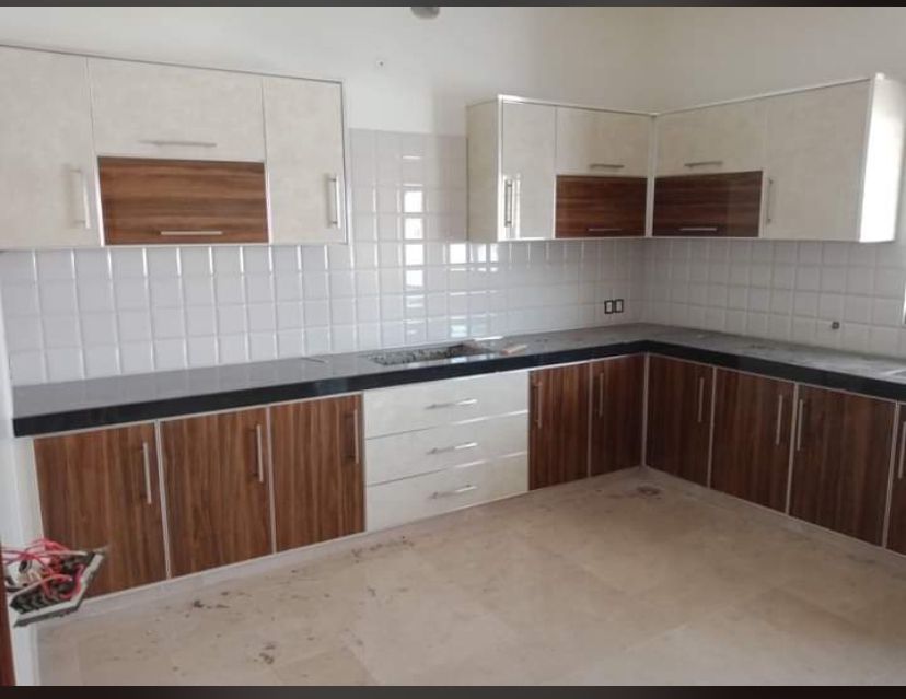 Kitchen Cabinet 17